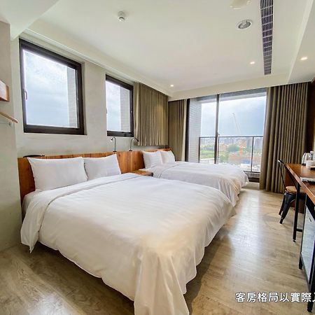 Central Land Hotel Тайчжун Экстерьер фото